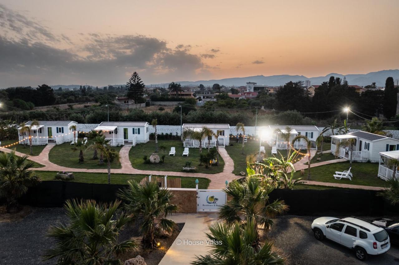 Residence Il Borgo อาโวลา ภายนอก รูปภาพ